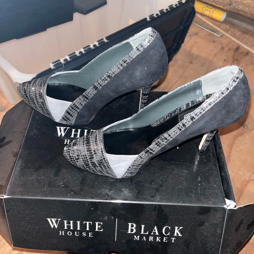 Women's high heel shoes